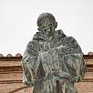 Foto: Particolare della Statua di San Francesco D Assisi - Chiesa di Santa Maria Maggiore  (Assisi) - 11